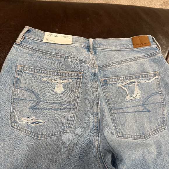 NWT - American Eagle 90s Highest Rise Boyfriend Jeans Blown Out Blue - Size 12 - Picture 8 of 12